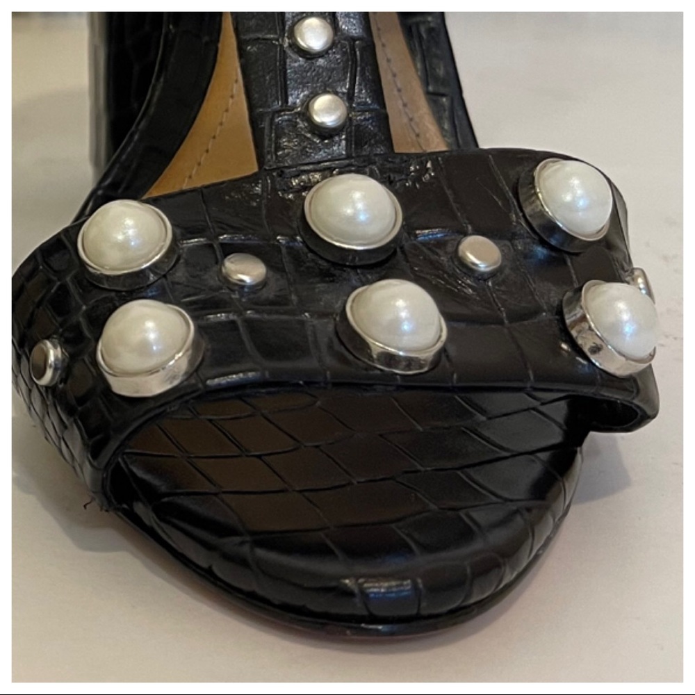 Schutz Zarita Sandal Black Leather open Toe Pearl Pump (6) - Picture 9 of 13